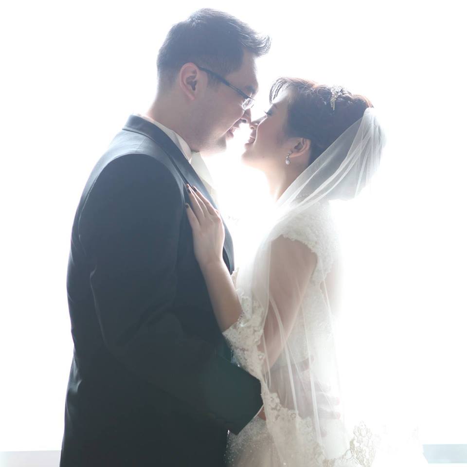 gaun pernikahan terbaru, gaun pengantin, sewa gaun pernikahan, pakaian pernikahan, harga gaun pernikahan, jual gaun pernikahan, Bridal Wedding Dress, Ivory Bridal Collection, Gaun Pengantin, Wedding Gown, Best Wedding Gown Designer, Romantic Wedding Gown, Gaun Pengantin Elegan, Ivory Bridal Gown, Gaun Pernikahan, Bridal Jakarta, Classic Timeless Wedding Dress, Timeless Wedding Gown